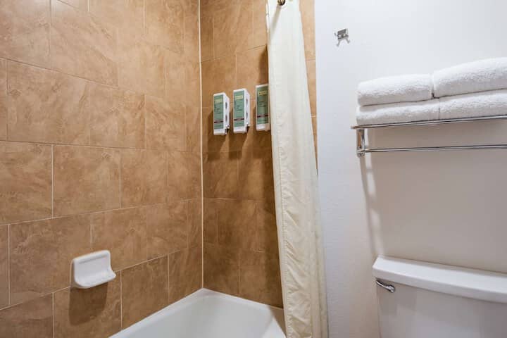 Room 12 of 21
